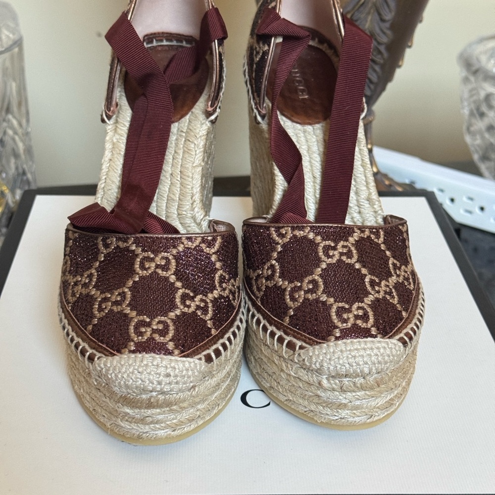 🍁SOLD🍁Gucci Metallic Espadrille Wedges